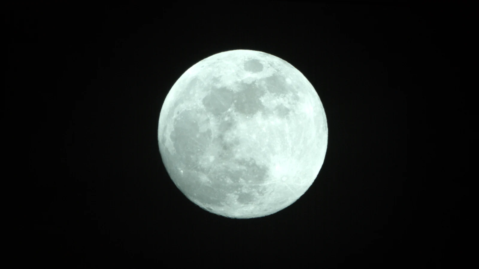 Moon_0.0025s10_VIS_20260302-190506645_23C.fits FITS Preview