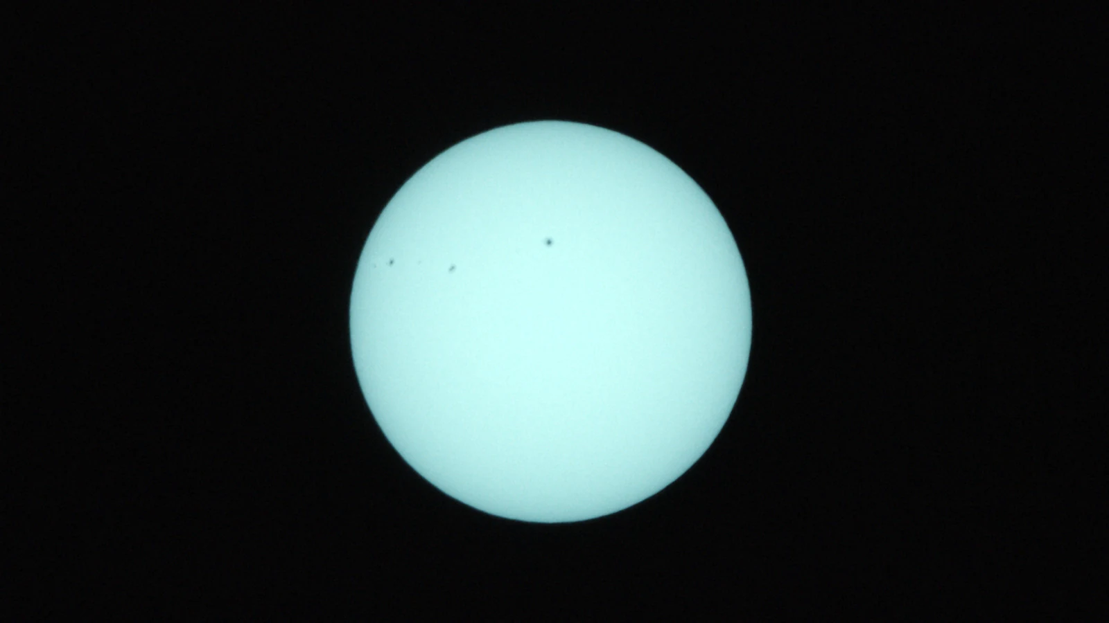 Sun_0.0003125s0_VIS_20260303-111711027_39C.fits FITS Preview