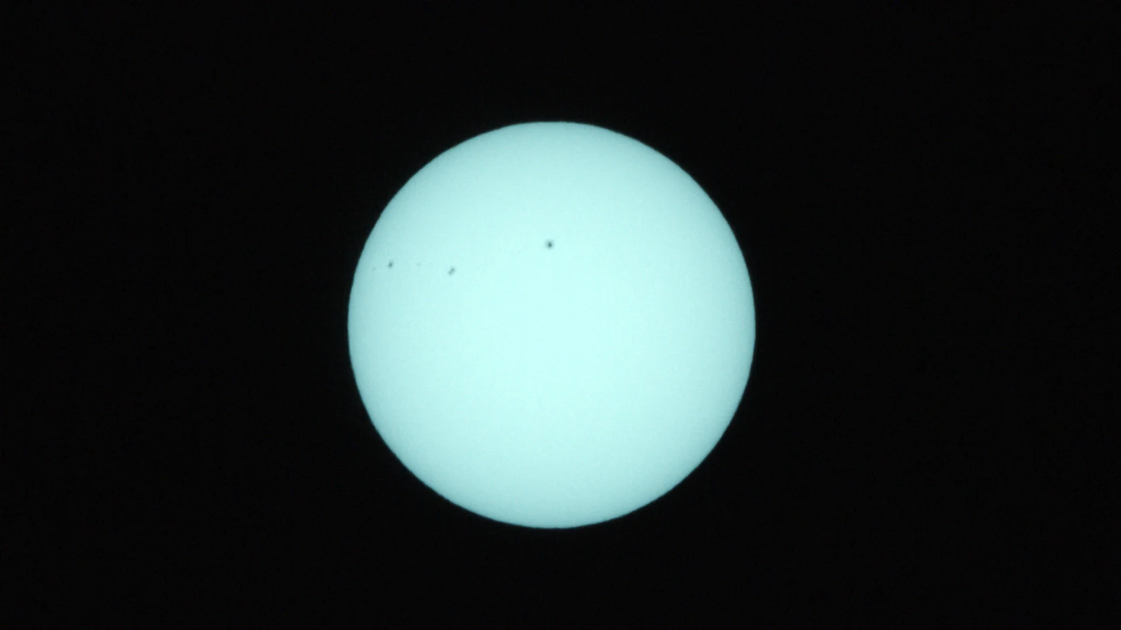 Sun_0.0003125s0_VIS_20260303-111735304_39C.fits FITS Preview