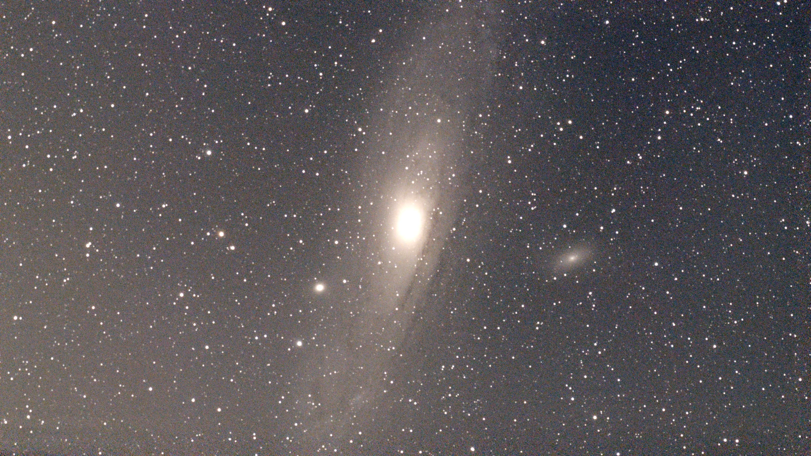 stacked-16_M 31_15s60_Astro_20260207-195014559.fits FITS Preview