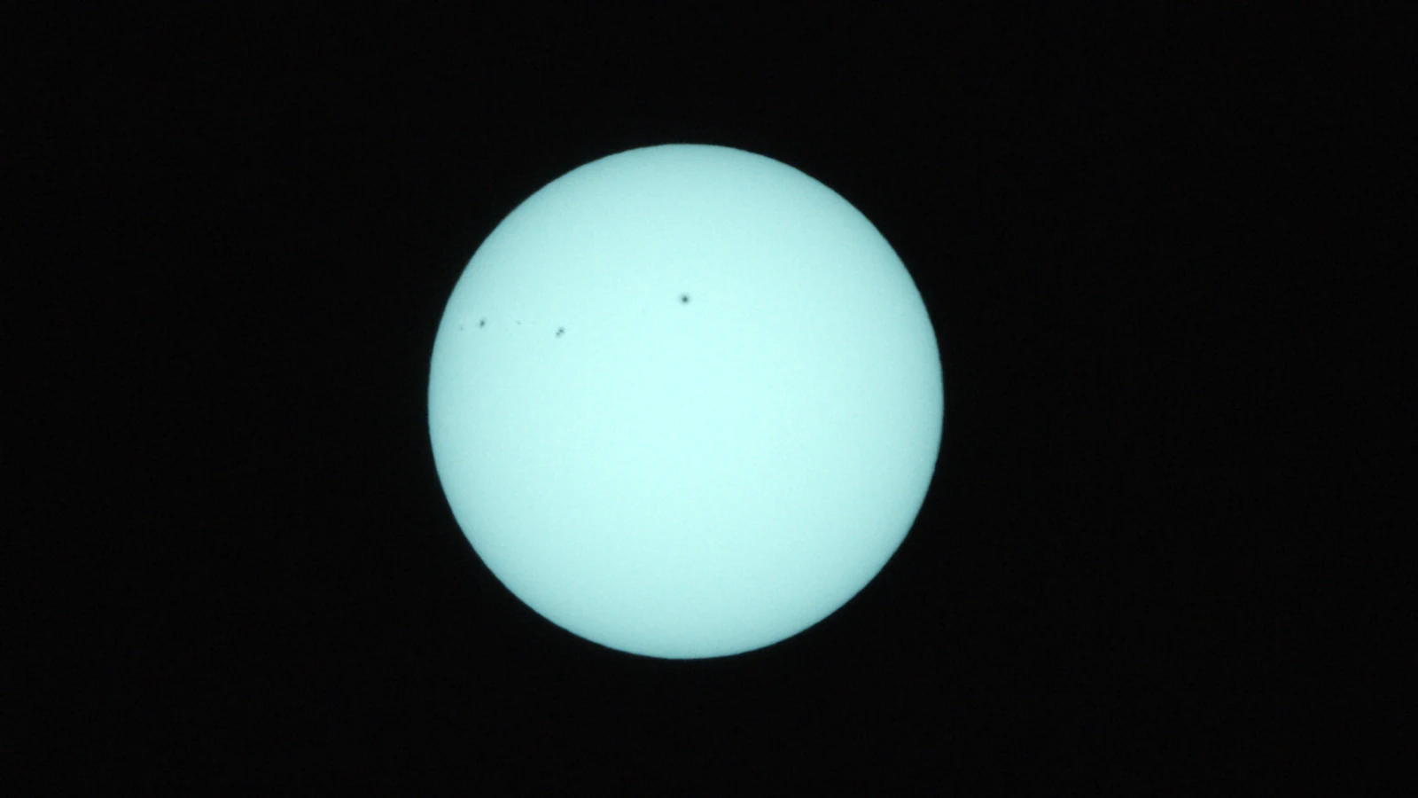 Sun_0.0003125s0_VIS_20260303-112022186_42C.fits FITS Preview