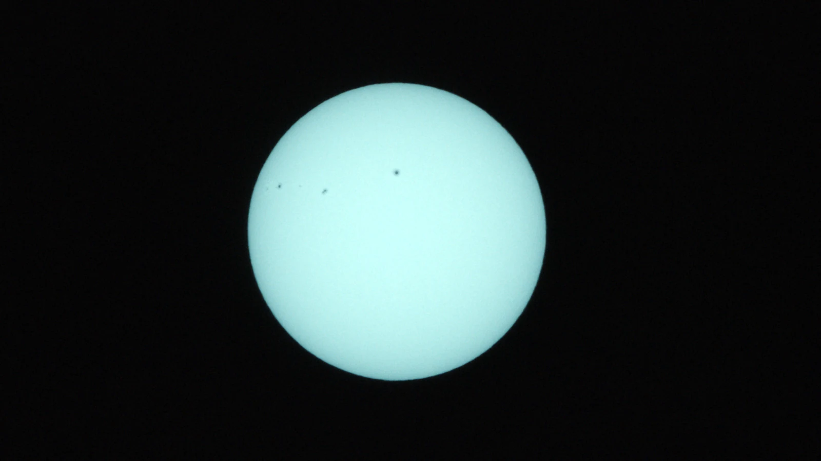 Sun_0.0003125s0_VIS_20260303-112028104_42C.fits FITS Preview