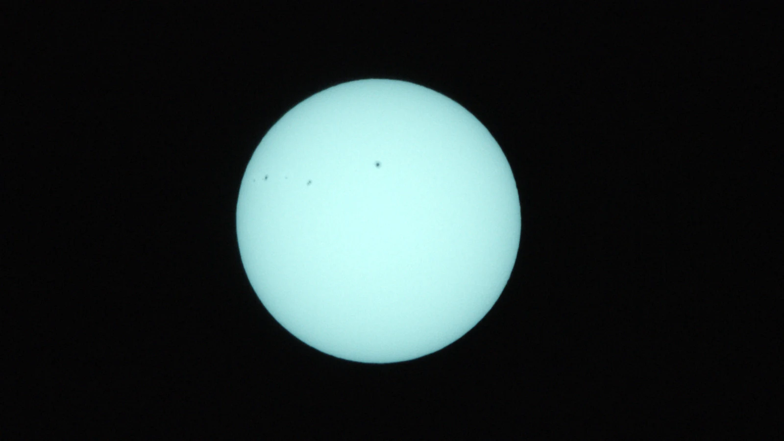 Sun_0.0003125s0_VIS_20260303-112031546_42C.fits FITS Preview