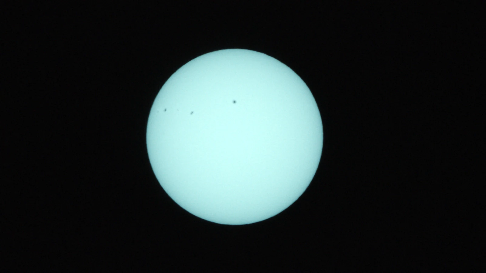 Sun_0.0003125s0_VIS_20260303-112032295_42C.fits FITS Preview