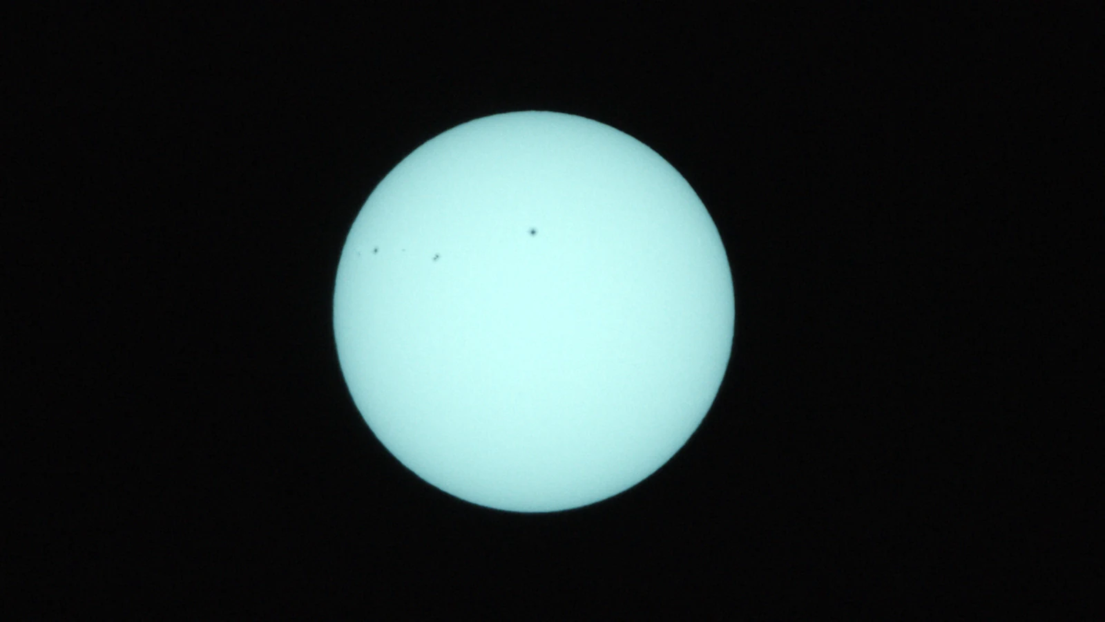 Sun_0.0003125s0_VIS_20260303-112033125_42C.fits FITS Preview