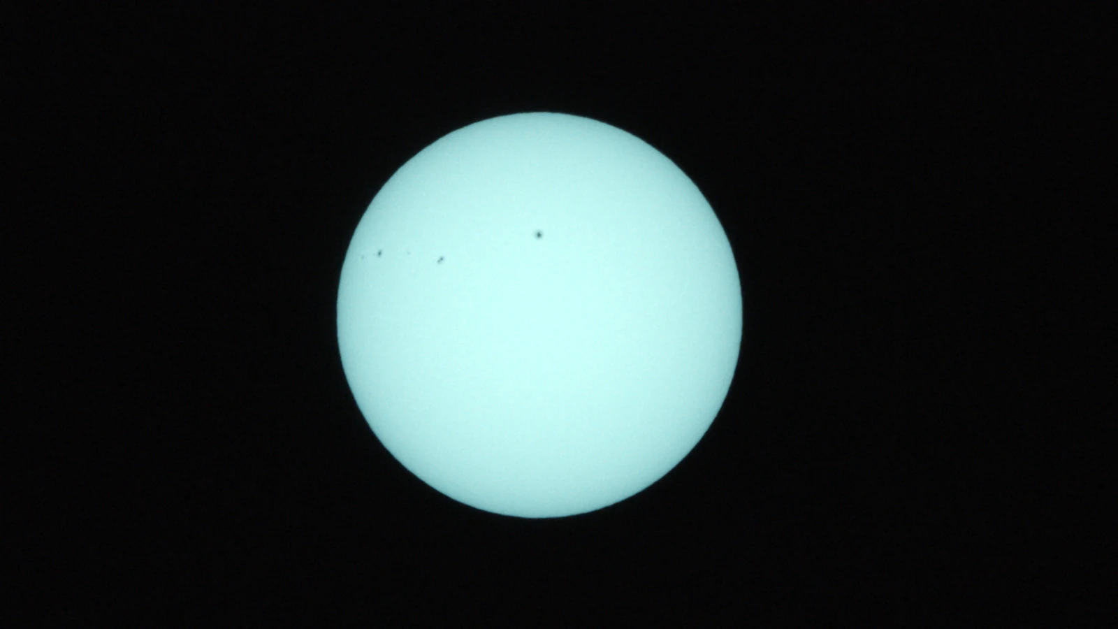 Sun_0.0003125s0_VIS_20260303-112033360_42C.fits FITS Preview