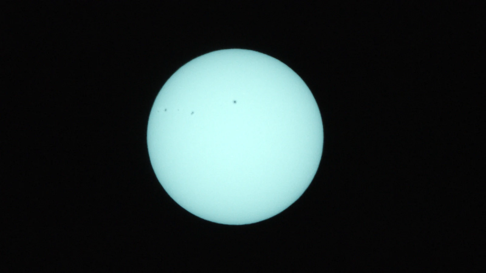 Sun_0.0003125s0_VIS_20260303-112034802_42C.fits FITS Preview