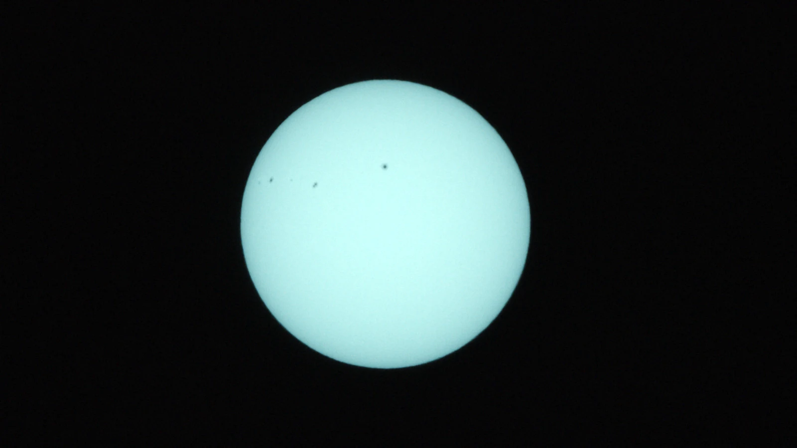 Sun_0.0003125s0_VIS_20260303-112035084_42C.fits FITS Preview