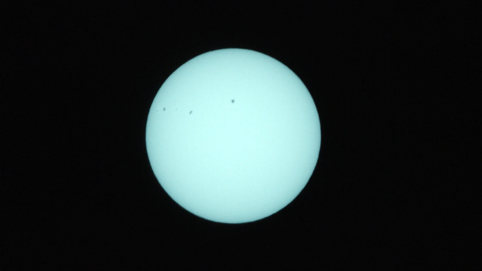 Sun_0.0003125s0_VIS_20260303-112036064_42C.fits FITS Preview