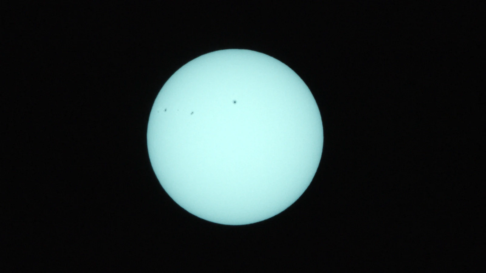 Sun_0.0003125s0_VIS_20260303-112036255_42C.fits FITS Preview