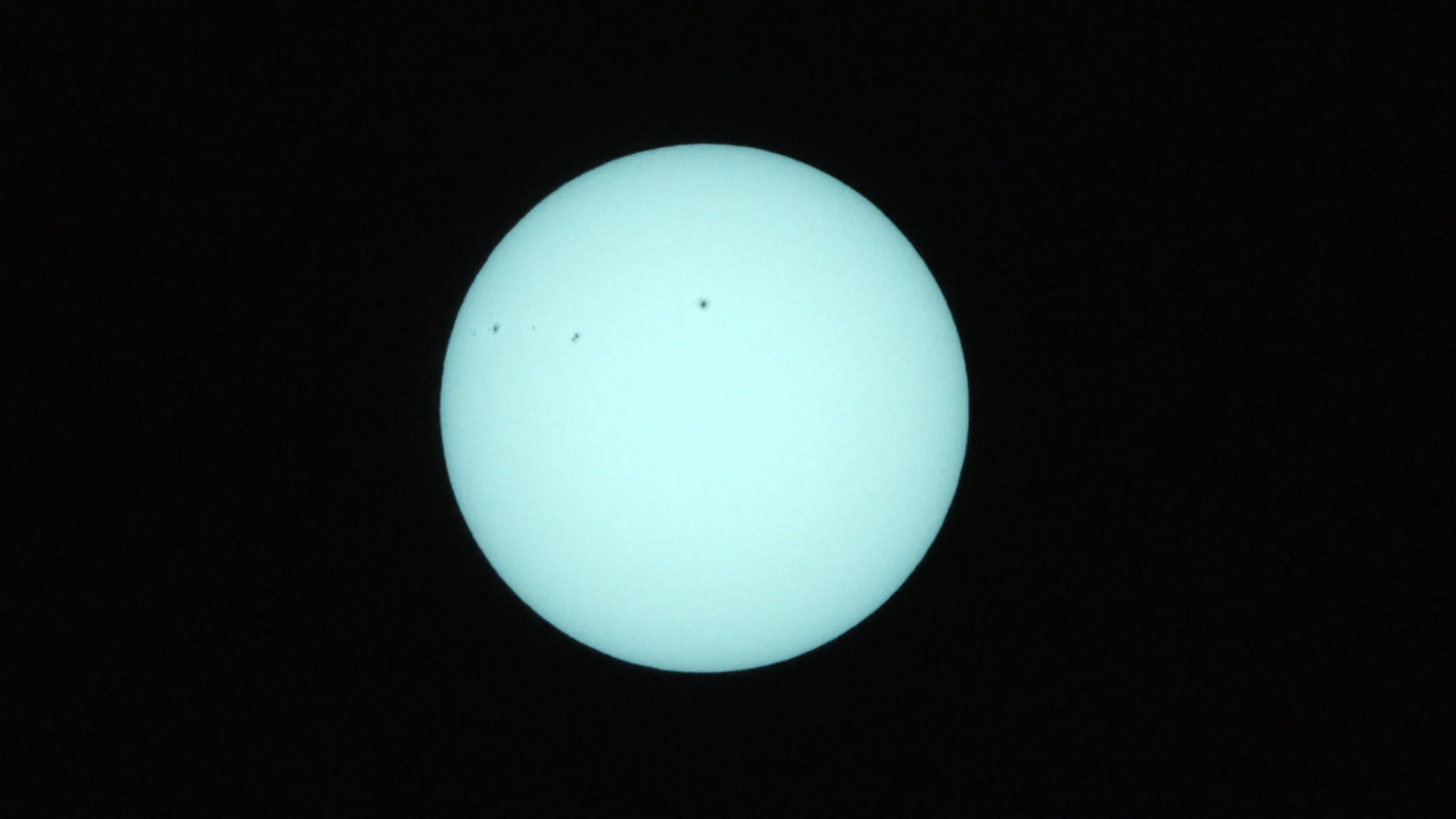 Sun_0.0003125s0_VIS_20260303-112037947_42C.fits FITS Preview