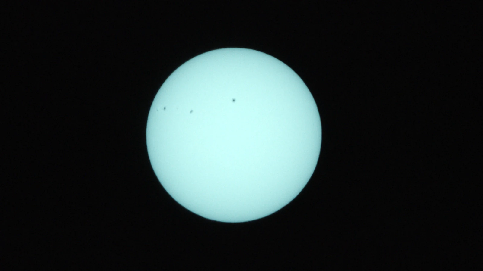 Sun_0.0003125s0_VIS_20260303-112038247_42C.fits FITS Preview