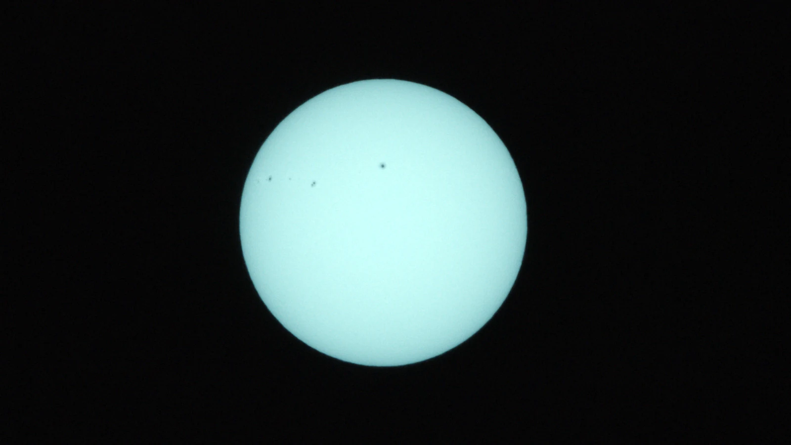 Sun_0.0003125s0_VIS_20260303-112038755_42C.fits FITS Preview