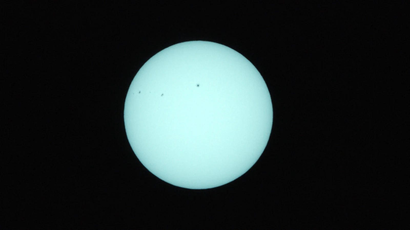 Sun_0.0003125s0_VIS_20260303-112039683_42C.fits FITS Preview