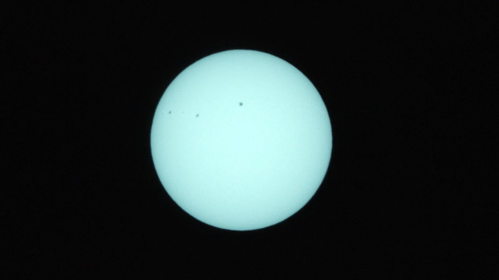 Sun_0.0003125s0_VIS_20260303-112043588_42C.fits FITS Preview