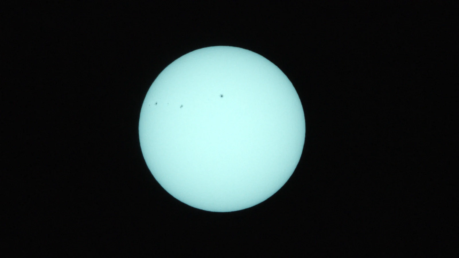 Sun_0.0003125s0_VIS_20260303-112044654_42C.fits FITS Preview