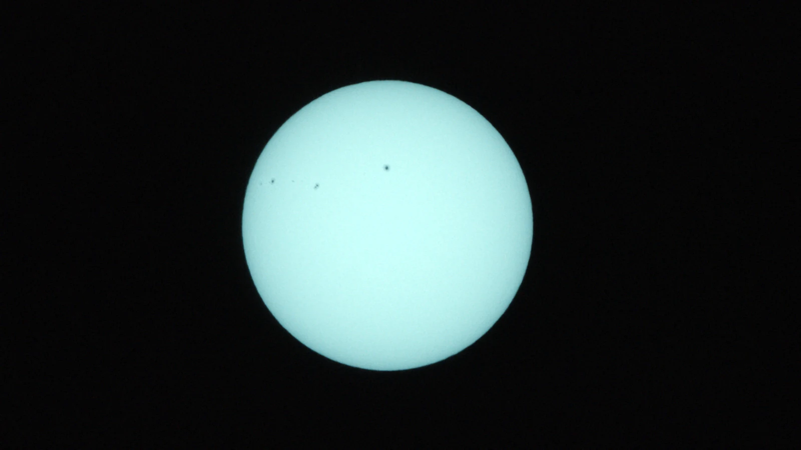 Sun_0.0003125s0_VIS_20260303-112046066_42C.fits FITS Preview