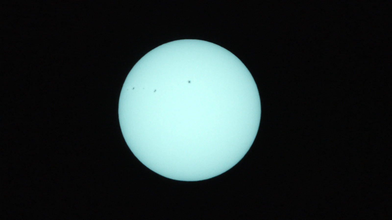 Sun_0.0003125s0_VIS_20260303-112046821_42C.fits FITS Preview