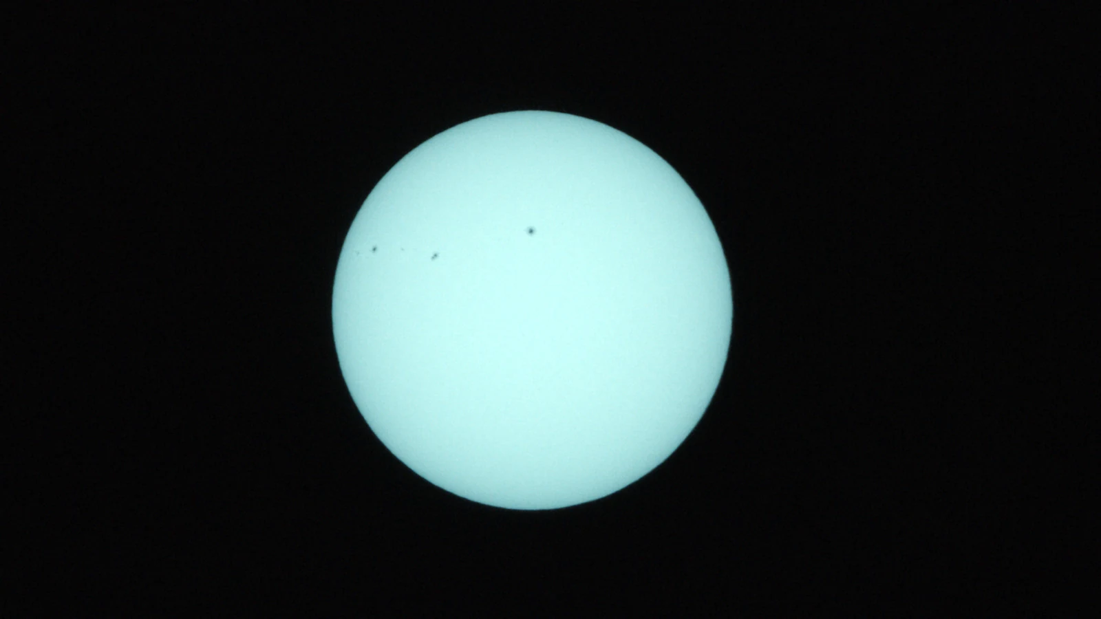 Sun_0.0003125s0_VIS_20260303-112047471_42C.fits FITS Preview