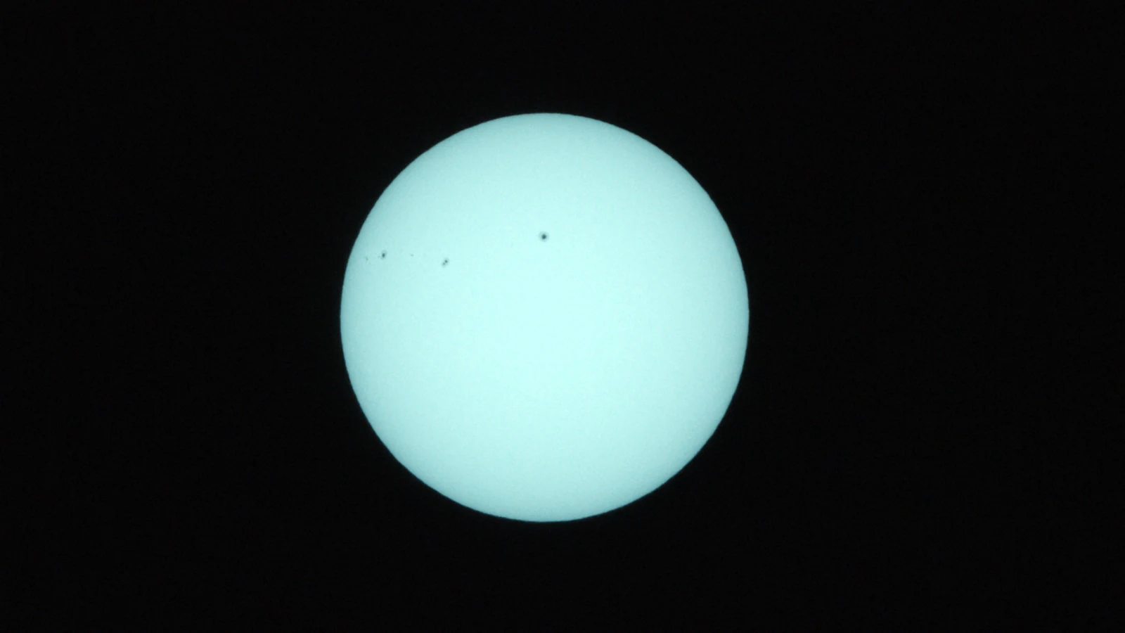 Sun_0.0003125s0_VIS_20260303-112047822_42C.fits FITS Preview