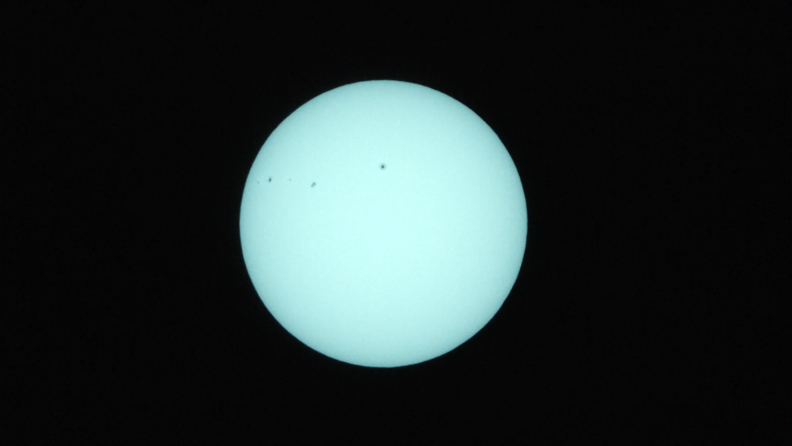 Sun_0.0003125s0_VIS_20260303-112048073_42C.fits FITS Preview