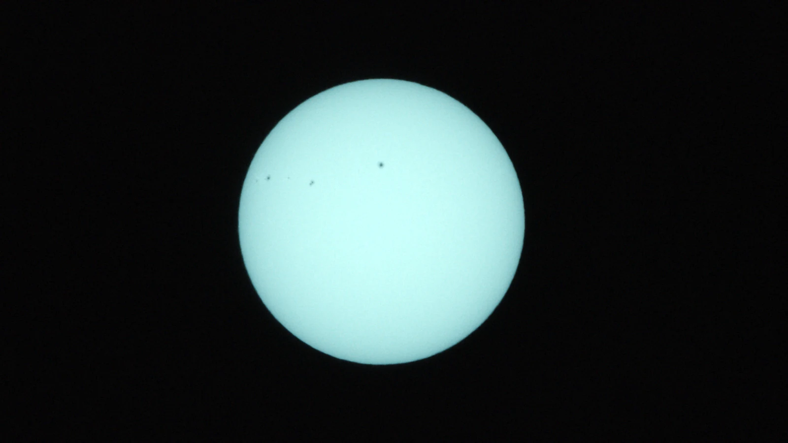 Sun_0.0003125s0_VIS_20260303-112048823_42C.fits FITS Preview