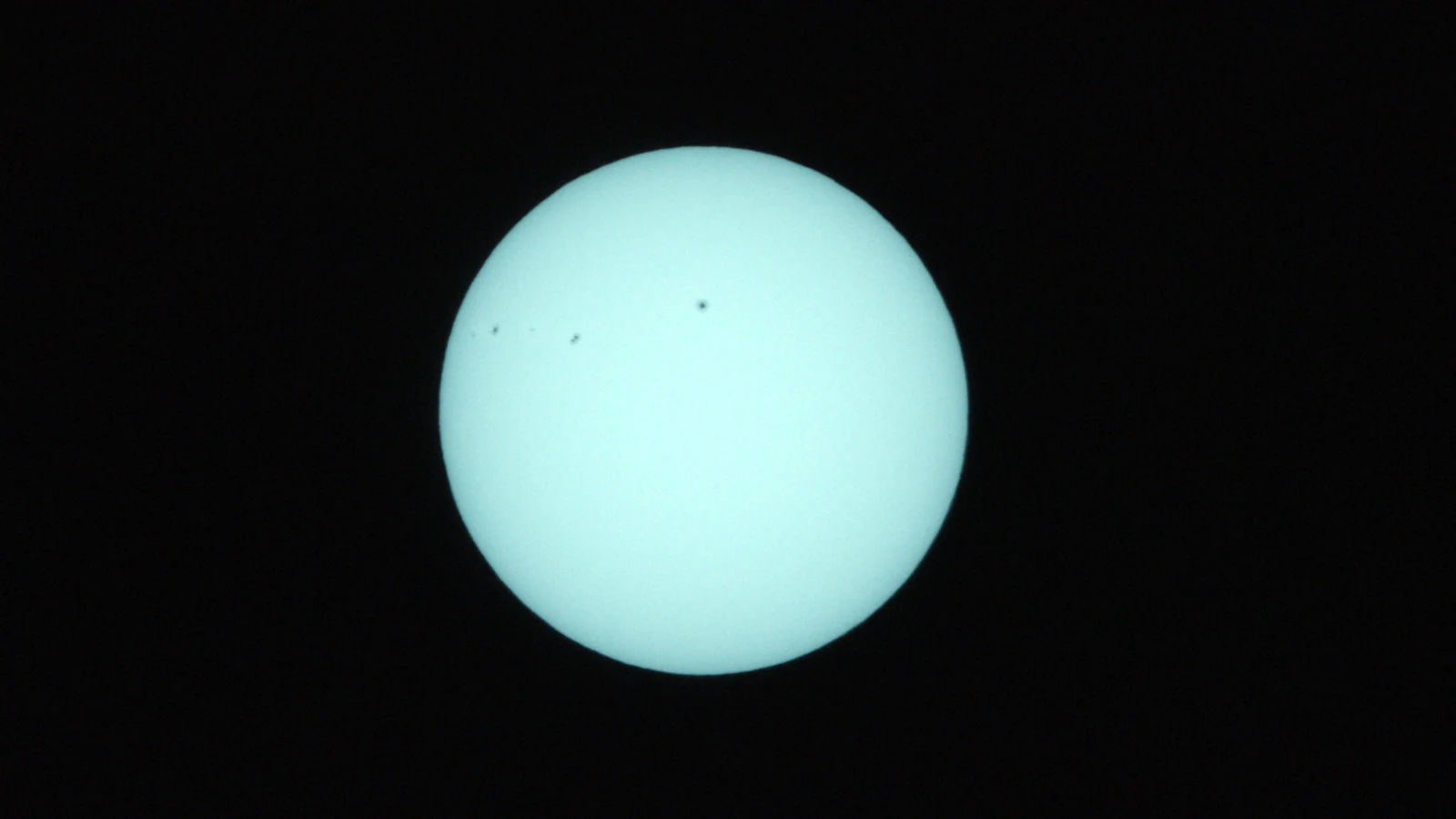 Sun_0.0003125s0_VIS_20260303-112050046_42C.fits FITS Preview