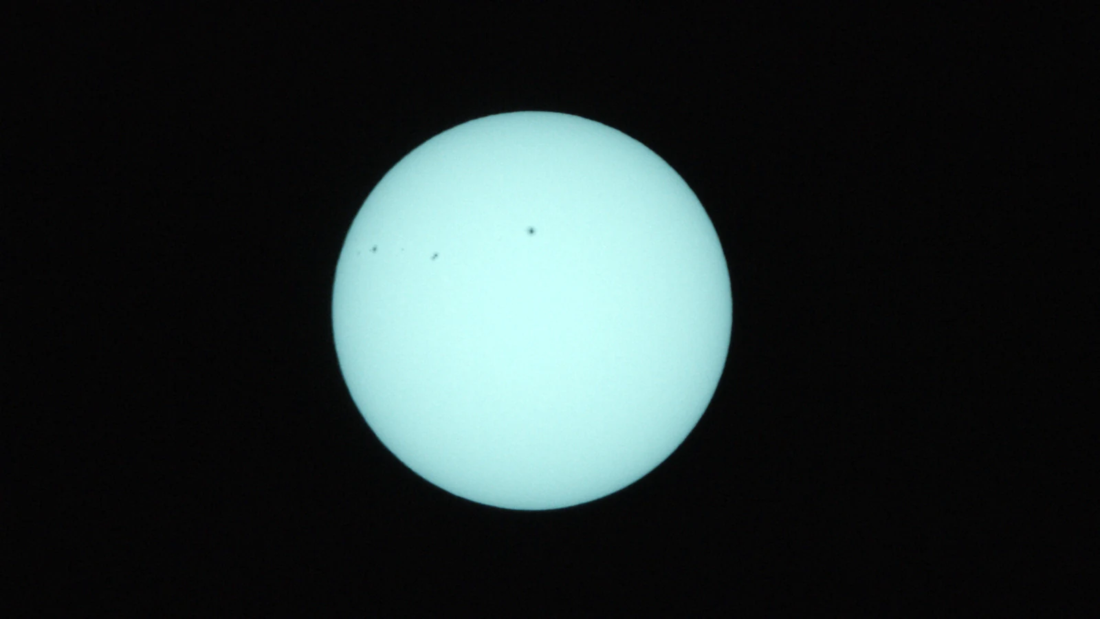 Sun_0.0003125s0_VIS_20260303-112050835_42C.fits FITS Preview