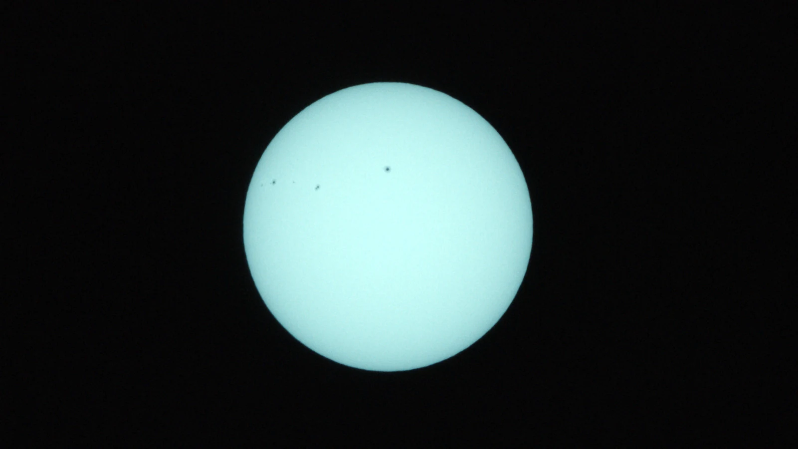 Sun_0.0003125s0_VIS_20260303-112057449_42C.fits FITS Preview