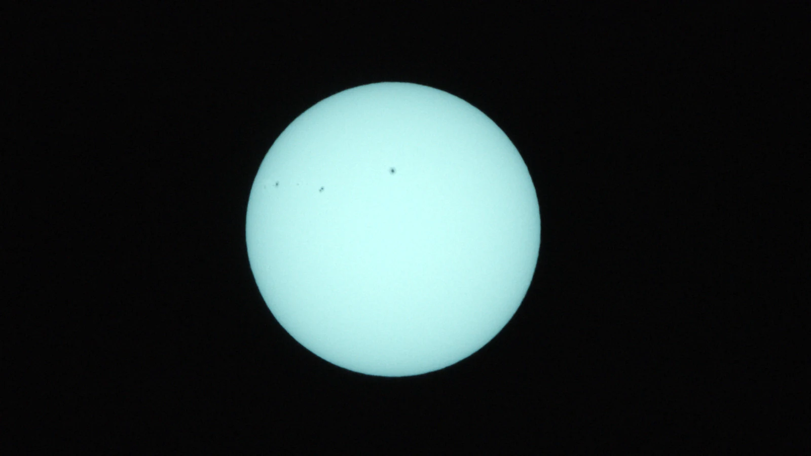 Sun_0.0003125s0_VIS_20260303-112057900_42C.fits FITS Preview