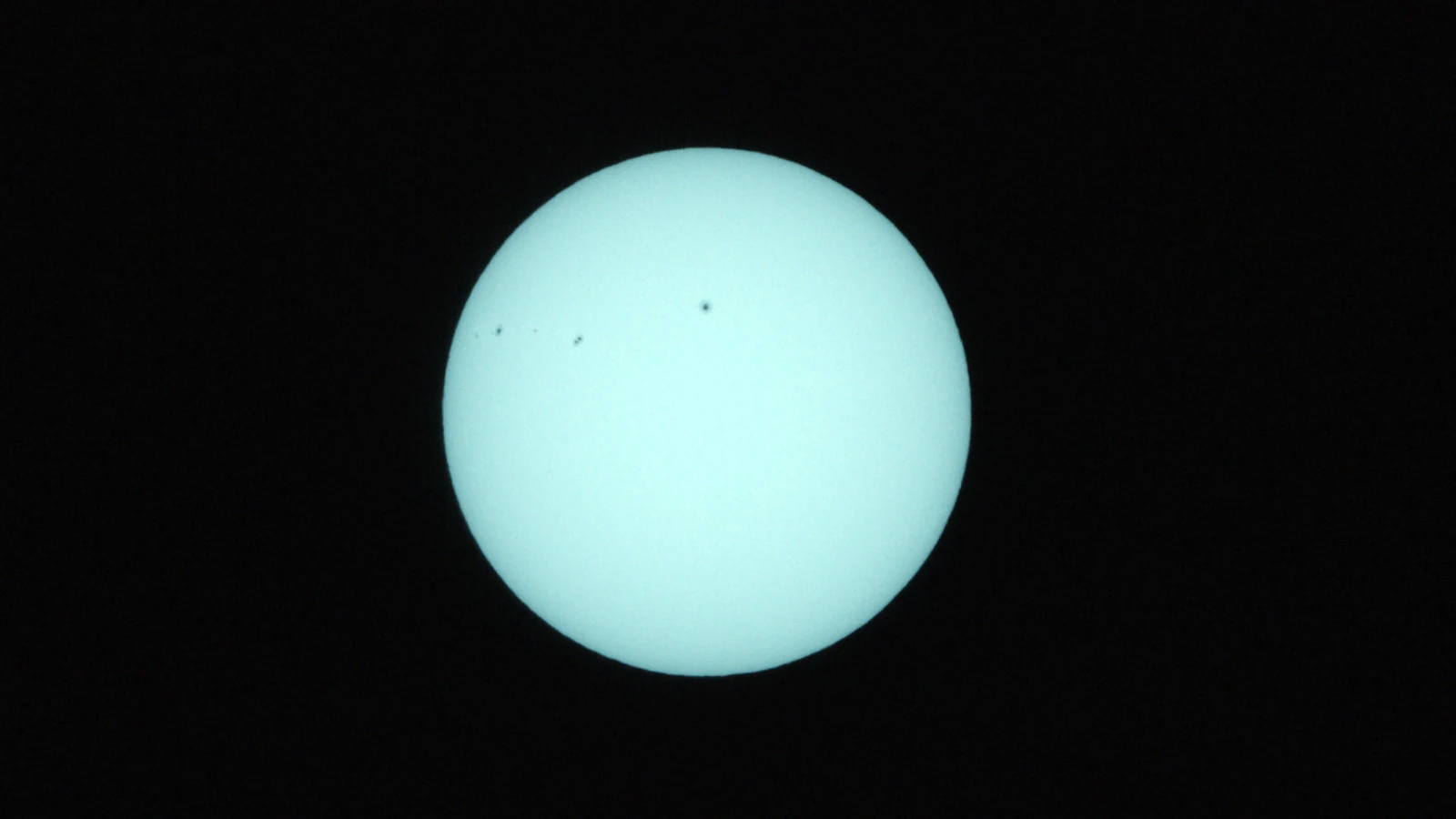 Sun_0.0003125s0_VIS_20260303-112059665_42C.fits FITS Preview