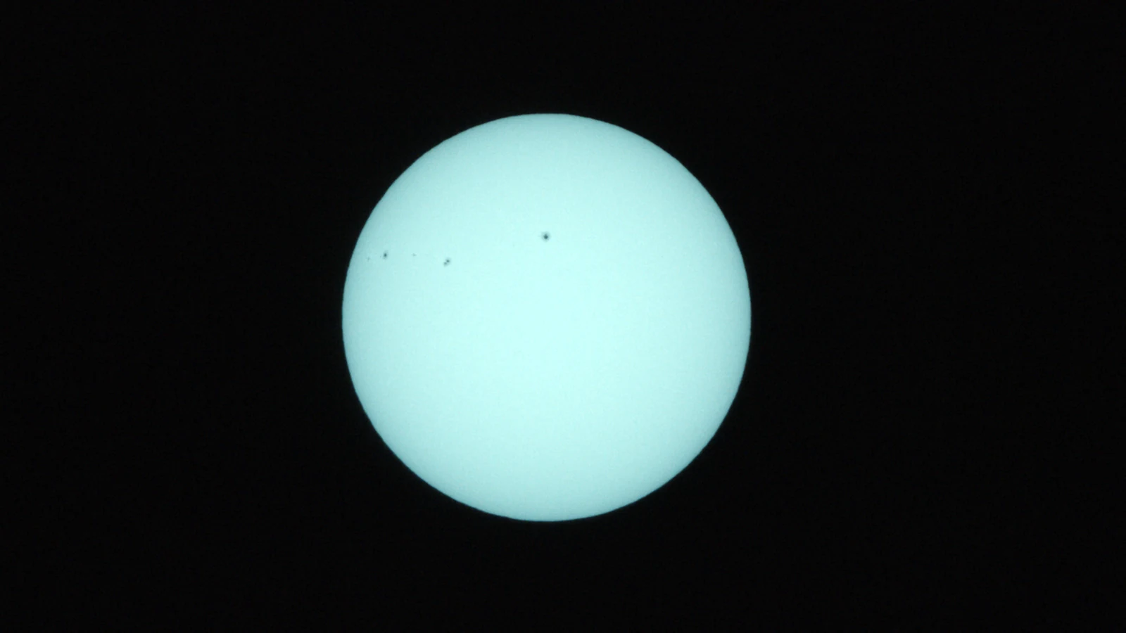 Sun_0.0003125s0_VIS_20260303-112100251_42C.fits FITS Preview