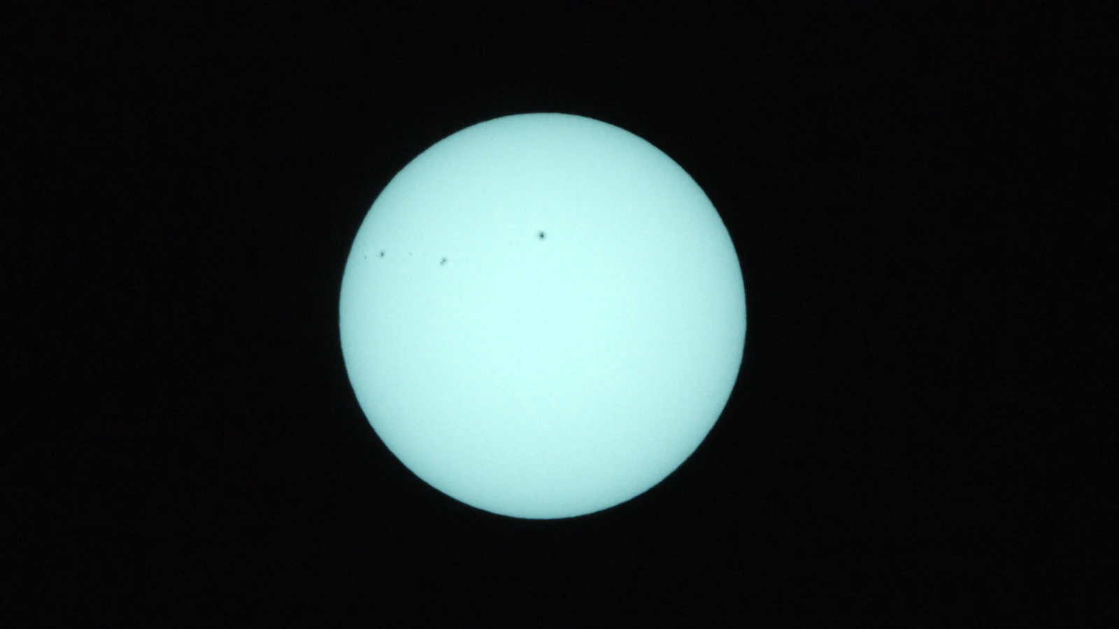 Sun_0.0003125s0_VIS_20260303-112100480_42C.fits FITS Preview