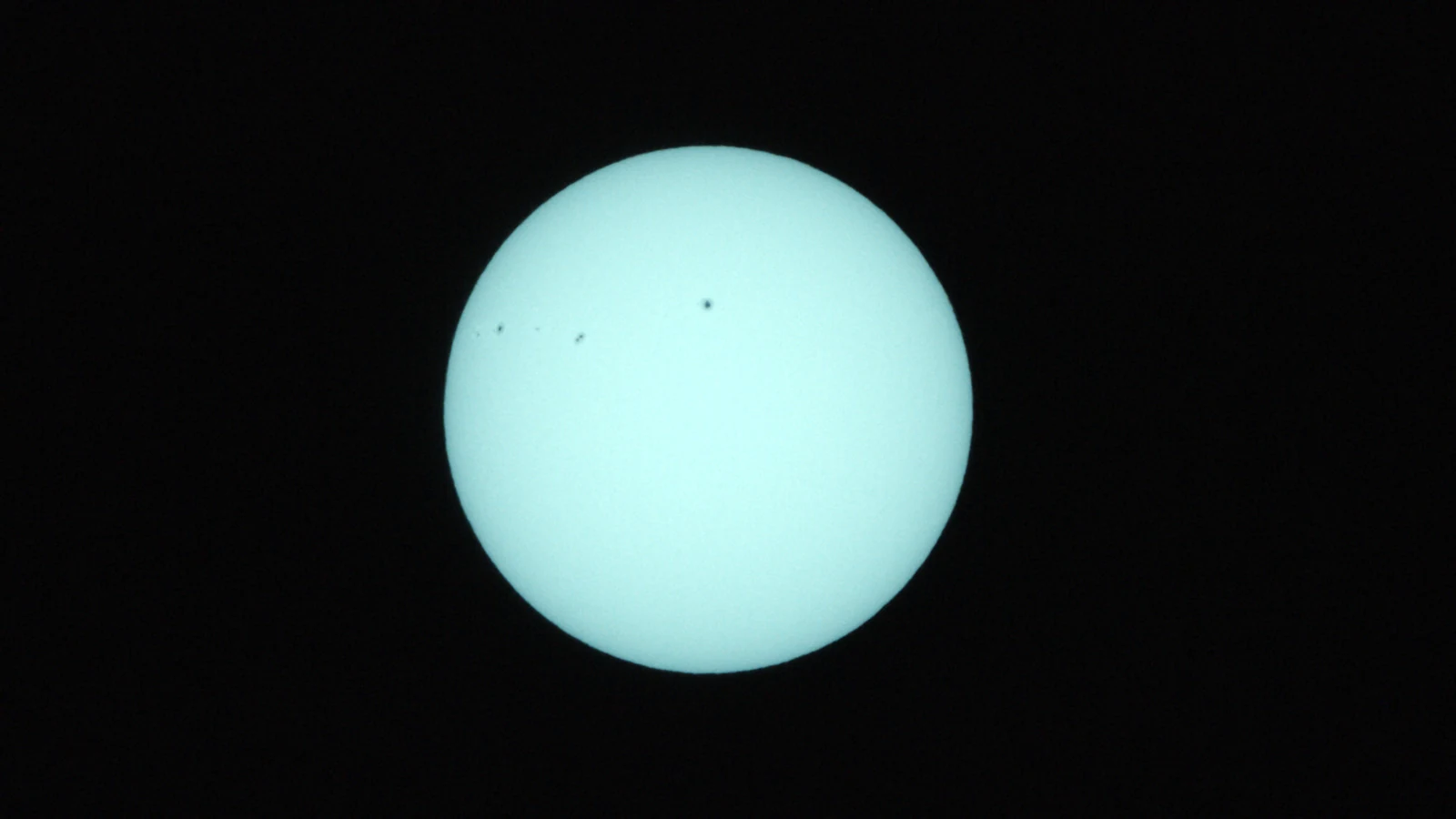 Sun_0.0003125s0_VIS_20260303-112104651_42C.fits FITS Preview