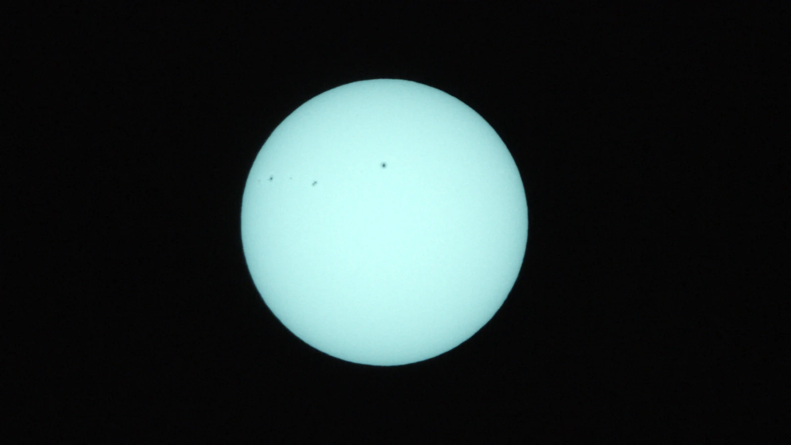 Sun_0.0003125s0_VIS_20260303-112105053_42C.fits FITS Preview