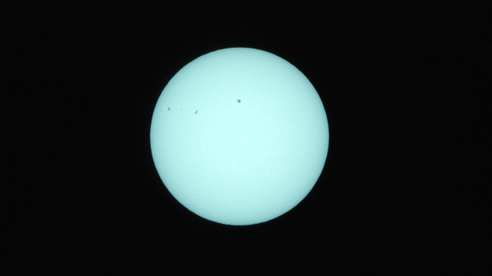 Sun_0.0003125s0_VIS_20260303-112109810_42C.fits FITS Preview