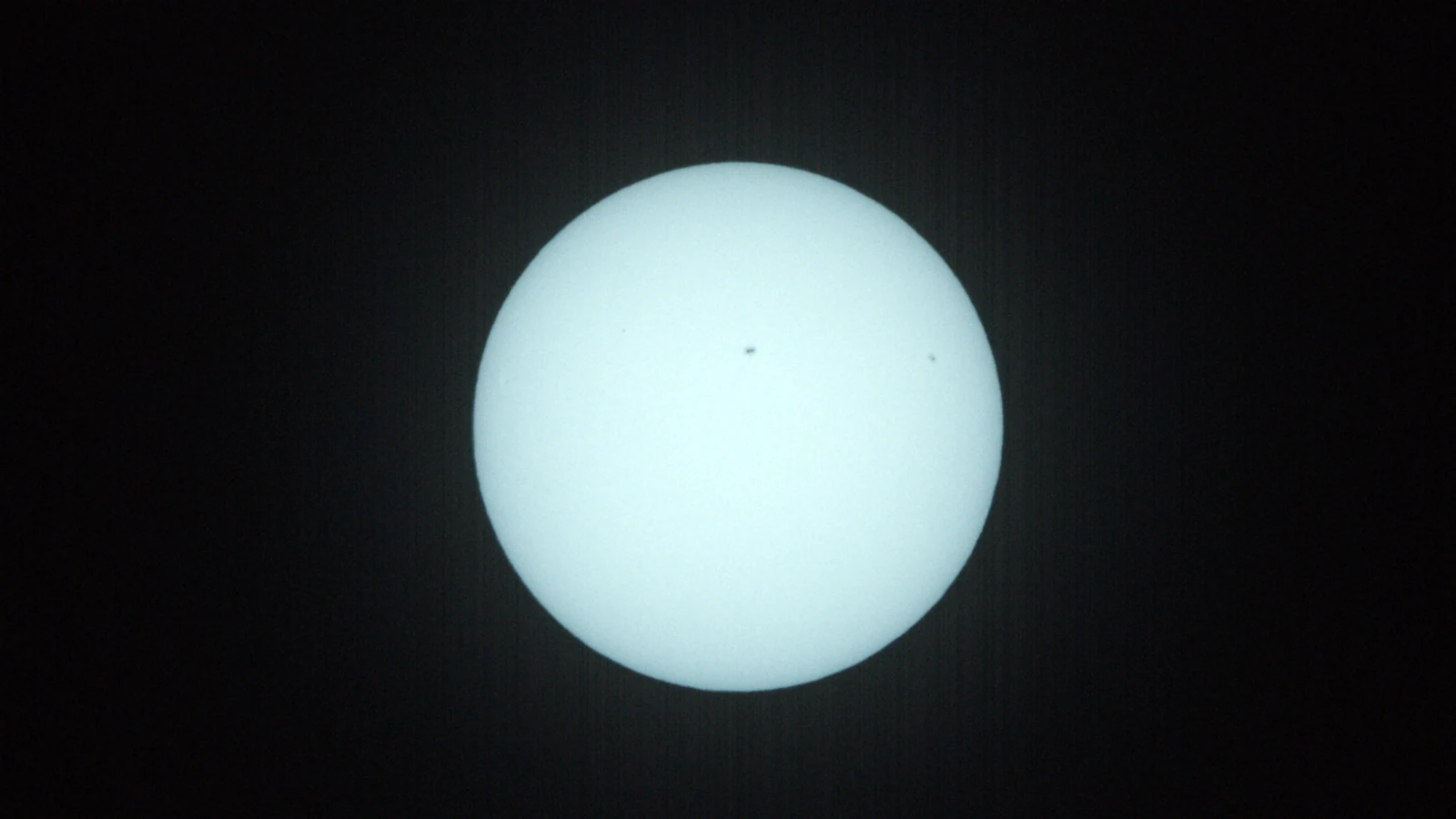 Sun_0.0005s0_VIS_20260215-105234356_25C.fits FITS Preview