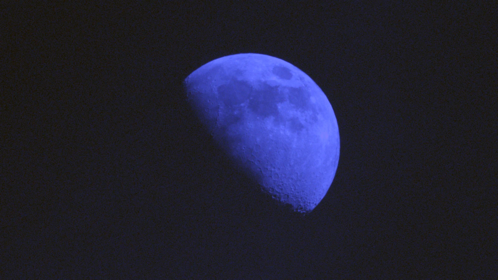 Moon_0.001s40_VIS_20260225-165102351_28C.fits FITS Preview