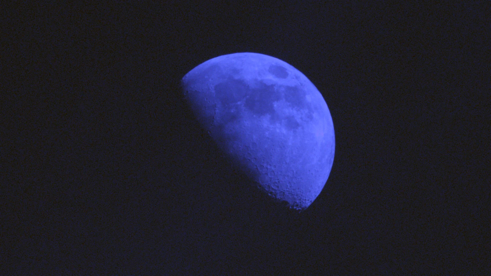 Moon_0.001s40_VIS_20260225-165120230_28C.fits FITS Preview